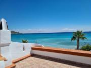 Apartamentos Gamba 5 pax con terraza frente al mar