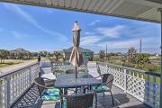 Walk to Galveston Beach Coastal Escape with Yard