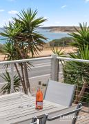 Percival Point - Port Willunga - C21 SouthCoast Holidays