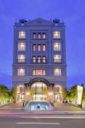Grand Senyum Hotel, Tugu Yogyakarta