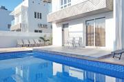 Nissini Blanco, 3 bedroom villa with private pool, 5 min to the beach
