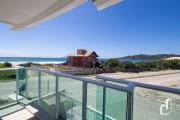 Apartamento vista para o mar com 02 dormitórios