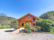 Chalet tout confort Le Grand Pré, terrain clôturé, garage