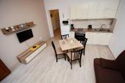 2BR Premium, Fireplace & Parking Zadar
