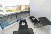 Luxury apartment with swimming pool Ana