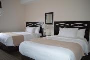 Auberge MacDonald Guest Inn
