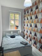 Rooms4Less Rooms4Less