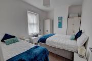 Pomfret House, 3 Bedrooms, Burnley Central, Contractors and Groups first choice, Free Parking