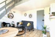 Renovated 2 bedroom duplex apartment in the center of Antibes