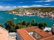 Apartment in Trogir with sea view, balcony, air conditioning, Wi-Fi (4786-1)