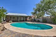 Vibrant Tucson Home, Walk to U of A and Dining!