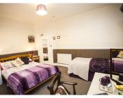 Parasol Weston Guest House