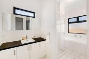 Top Henley Beach South