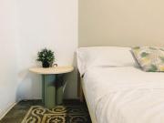 Maria Magdalena - Room 9