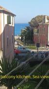 House of fly with sea view, front the beach
