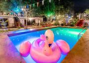 บ้านอบอุ่น By The Mountain Ozoneบ้านโอโซนขุนเขาแก่งกระจาน