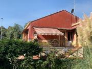 Casa Gino Petrulli Etna, villa con piscina