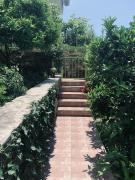 Garden bungalow by the Sea