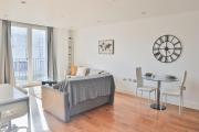 The Hayes - LONG STAY OFFER - Central Cardiff Abode by CTO Serviced Apartments
