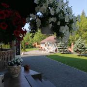 Chalet Zolota Pidkova & River