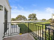 Bell Street Mansion 2 14