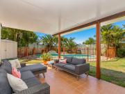 Coastal Soul - Pet Friendly, Family Entertainer with Pool