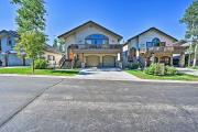 Mountain Home with Decks, Walk to Gondola
