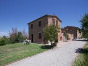 Farmhouse in Tuscany near Sienas Charm