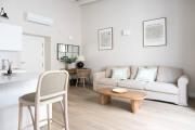 G12 Trendy and Comfy bright loft meters from Bullring and Trianas bridge, Galera street