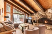 Beautiful 4-Bedroom Contemporary Mountain Home condo