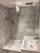 The Britannia Inn & Waves Restaurant