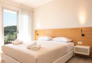 Top Himare