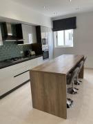 Sunset Modern Apt near the beach