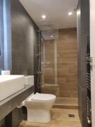 Sunny lovely apartment 60 meters from the metro