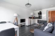 Appt lumineux - Avec balcon à 400m de la plage