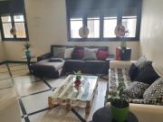 Chambre mignonne avec petite terrasse