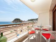 LETS HOLIDAYS Apartment sea views on the beach 3