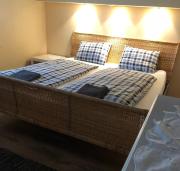 APARTMAN 4.