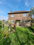 Varr House @ Meadow View Varr House @ Meadow View