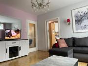 Spacious 2 bedroom apartment Zell-am-See town center