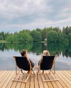 Saarjärve Väike Puhkemaja järve ääres