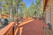 Less Than 2 Mi to Hikes and Shops Show Low Home with Deck