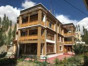Top Leh