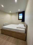 Joli 2 pièces avec balcon,Isola 2000