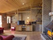 Bundilla 4 - 3BR l Balcony l BBQ l Lake Views l WiFi l Sauna