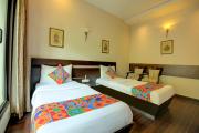 FabHotel Phoenix Hospitality Near DLF Cyber Hub & Metro, Gurugram