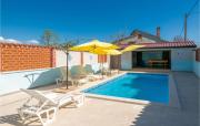 Awesome Home In Zminj With 3 Bedrooms, Wifi And Outdoor Swimming Pool