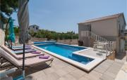 Beautiful Home In Maslinica With 4 Bedrooms, Wifi And Outdoor Swimming Pool