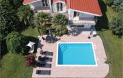 Stunning Home In Sinj With 2 Bedrooms, Wifi And Outdoor Swimming Pool