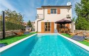 Nice home in Bale w Outdoor swimming pool and 4 Bedrooms